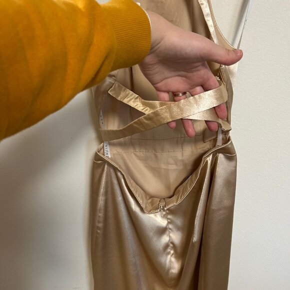 Azazie Clarice Gold Metallic Satin Bridesmaid Dress Sz 6 EUC - Picture 6 of 12